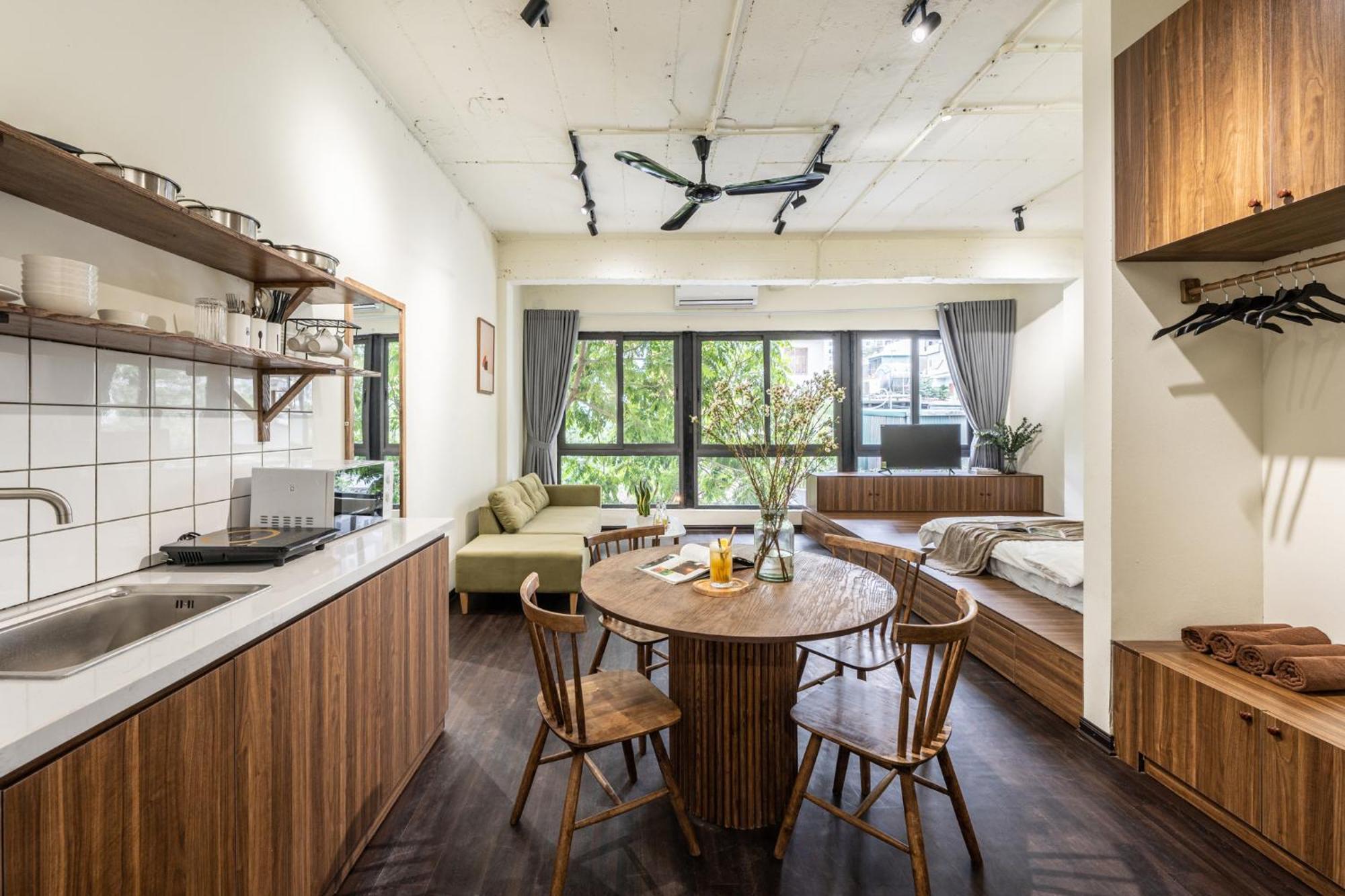 Palm Angels Residences-big Group With Rooftop Pool-free Laundry Apartment Hanoi