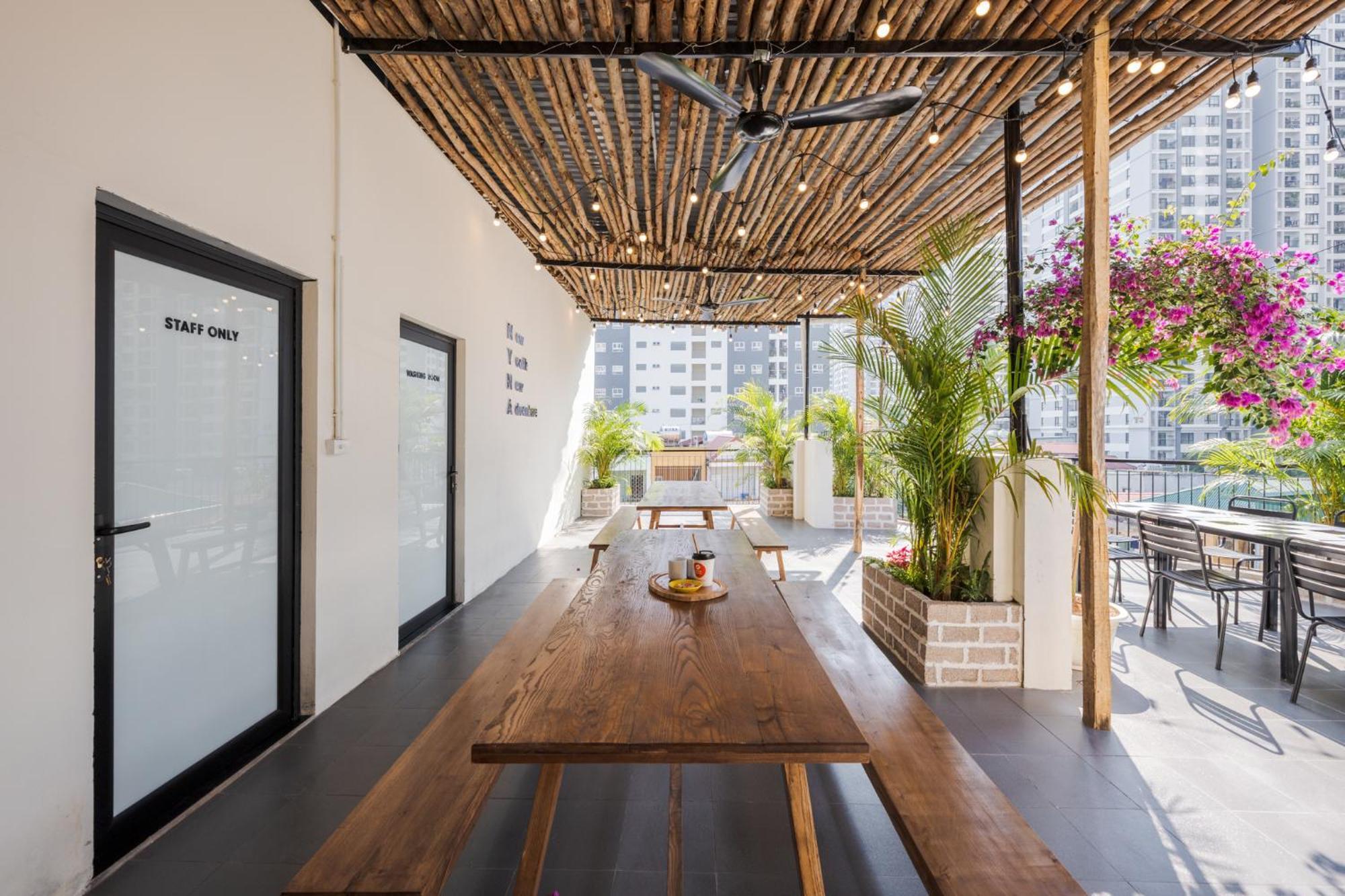Palm Angels Residences-big Group With Rooftop Pool-free Laundry * Hà Nội