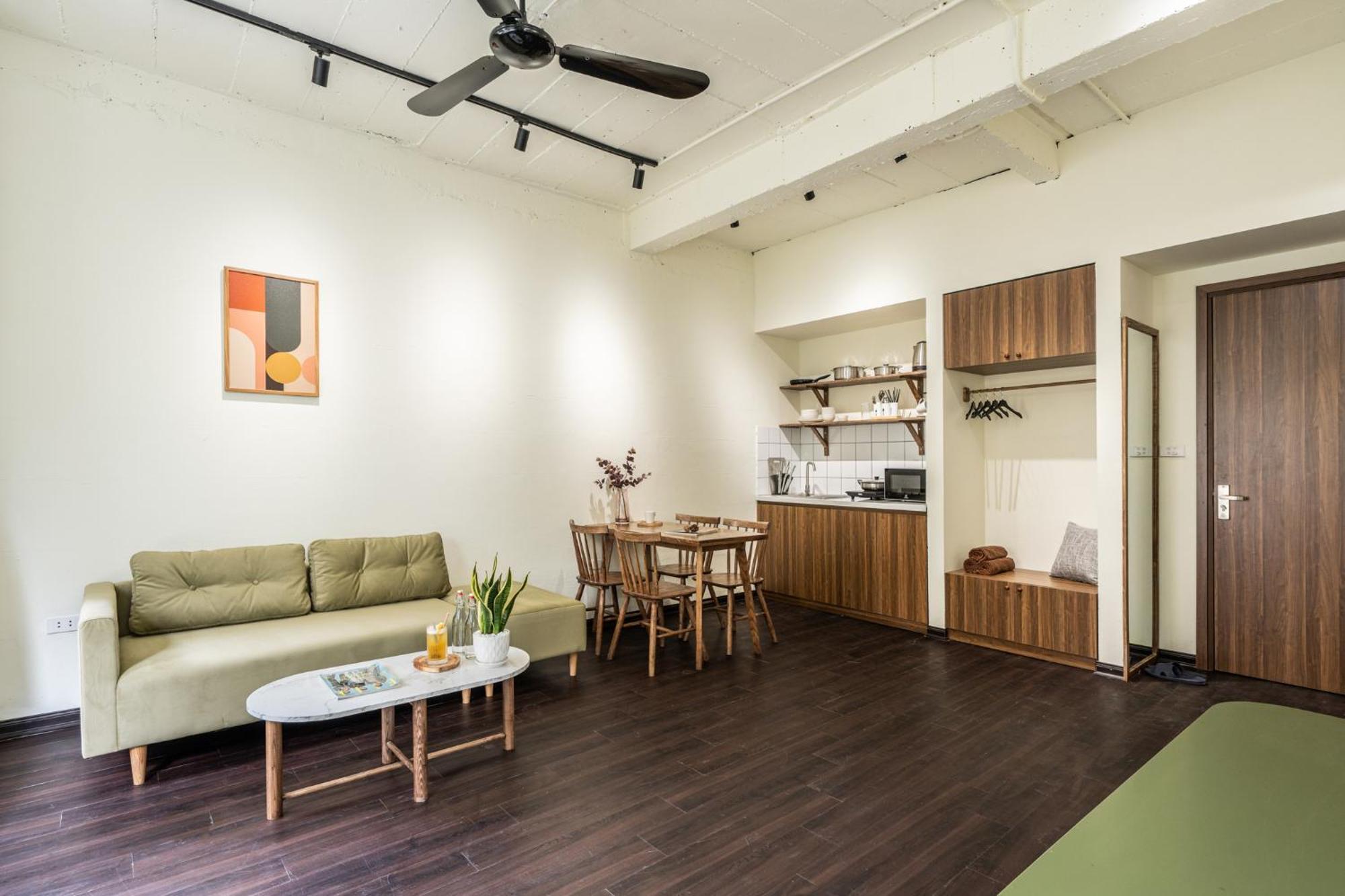 Căn hộ Palm Angels Residences-big Group With Rooftop Pool-free Laundry Hà Nội